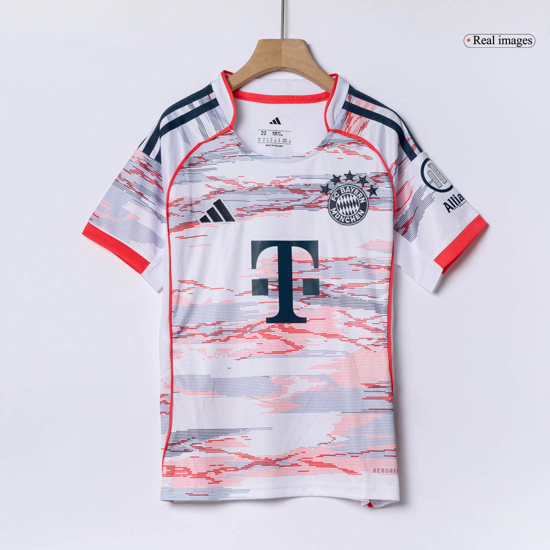 Bayern München Bortedraktsett Barn 2025/26 – bilde 15