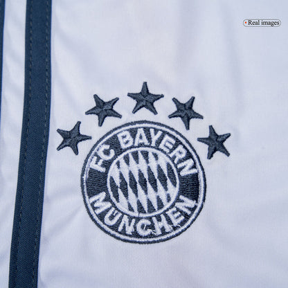 Bayern München Bortedraktsett Barn 2025/26 – bilde 3