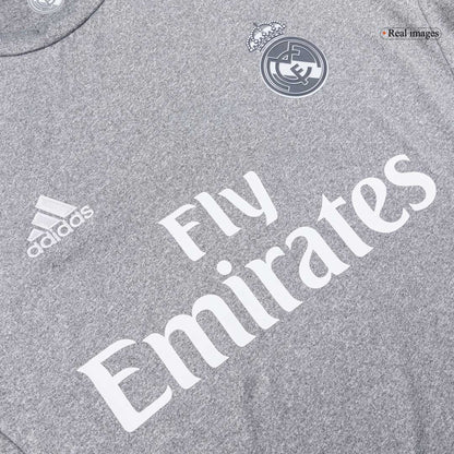Real Madrid Retro Bortedrakt 2015/16 – bilde 4
